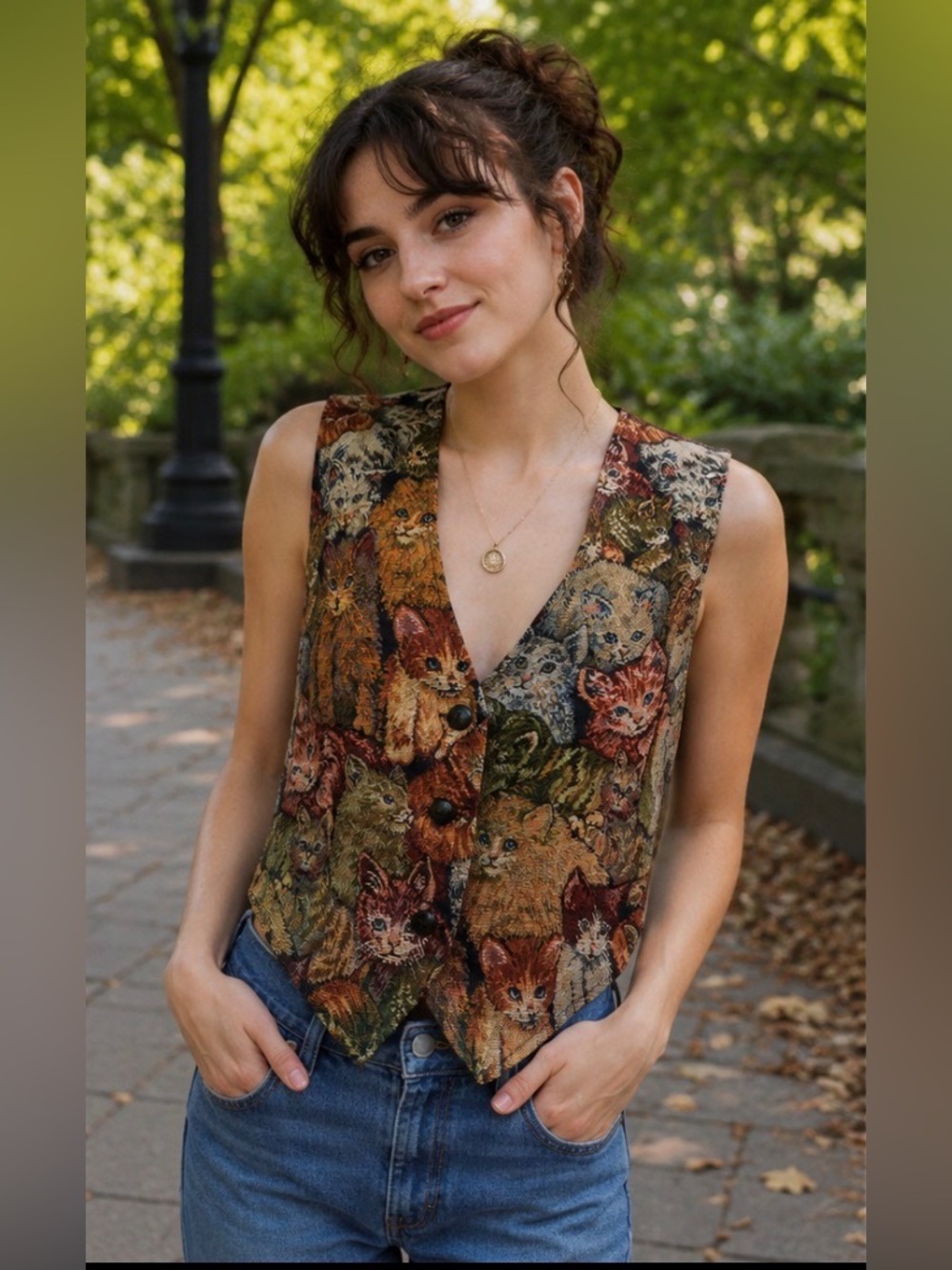 Vintage 90s Facets by Mirrors Cat Tapestry Button Front Vest Tie Back Women